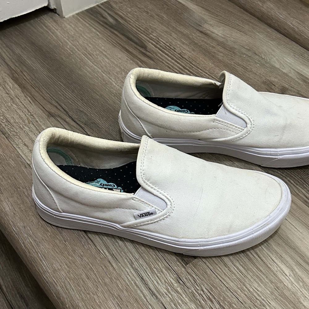 Vans women’s white Slip-On - Picture 2 of 8